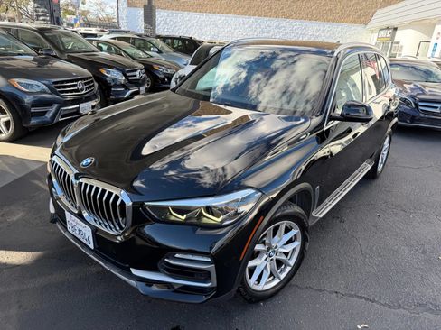 Used 2019 BMW X5 xDrive40i w/ Convenience Package AWD/4WD image 2