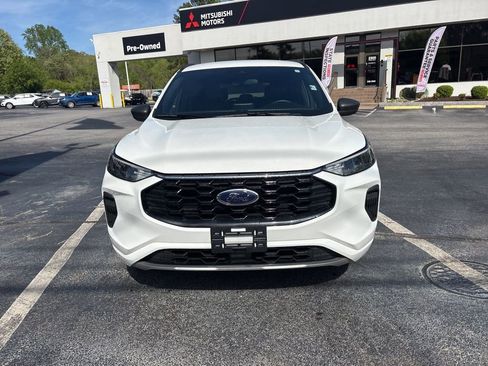 Used 2024 Ford Escape ST-Line w/ Equipment Group 301A FWD image 3