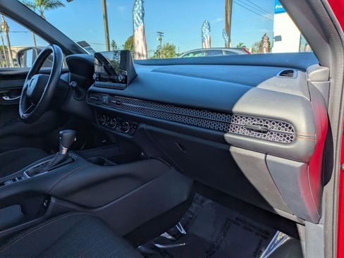Used 2023 Honda HR-V Sport image 20