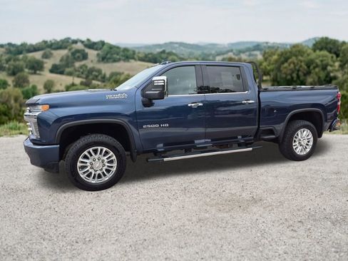 Used 2020 Chevrolet Silverado 2500 High Country w/ Z71 Off-Road Package AWD/4WD image 4