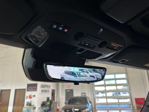 Used 2026 GMC Hummer EV SUV AWD/4WD image 38
