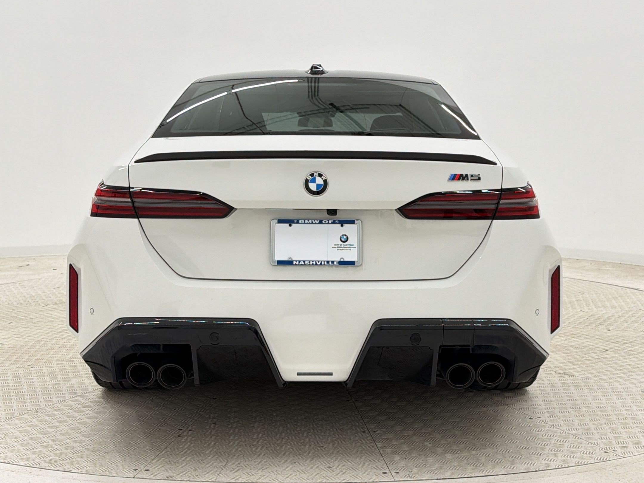Used 2025 BMW M5 w/ Carbon Package AWD/4WD image 10