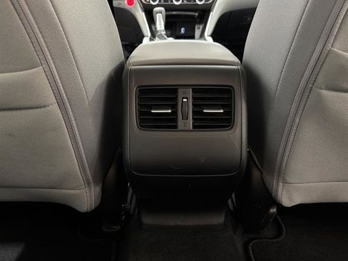 Used 2018 Honda Accord EX image 26