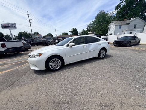 Used 2014 Lexus ES 350 w/ Luxury Package FWD image 61