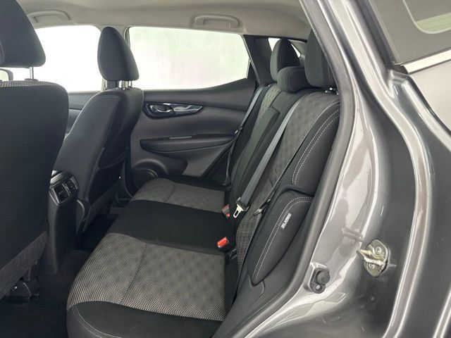 Used 2020 Nissan Rogue Sport SV AWD/4WD image 28
