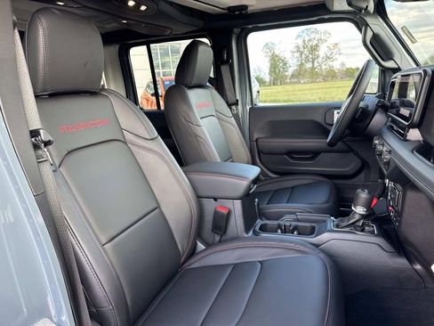 New 2026 Jeep Wrangler Unlimited Rubicon image 24