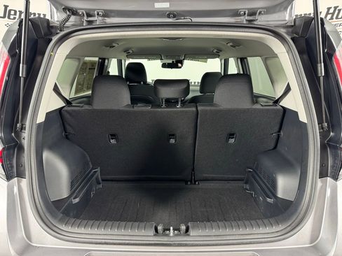 Used 2025 Kia Soul LX w/ LX Technology Package FWD image 35