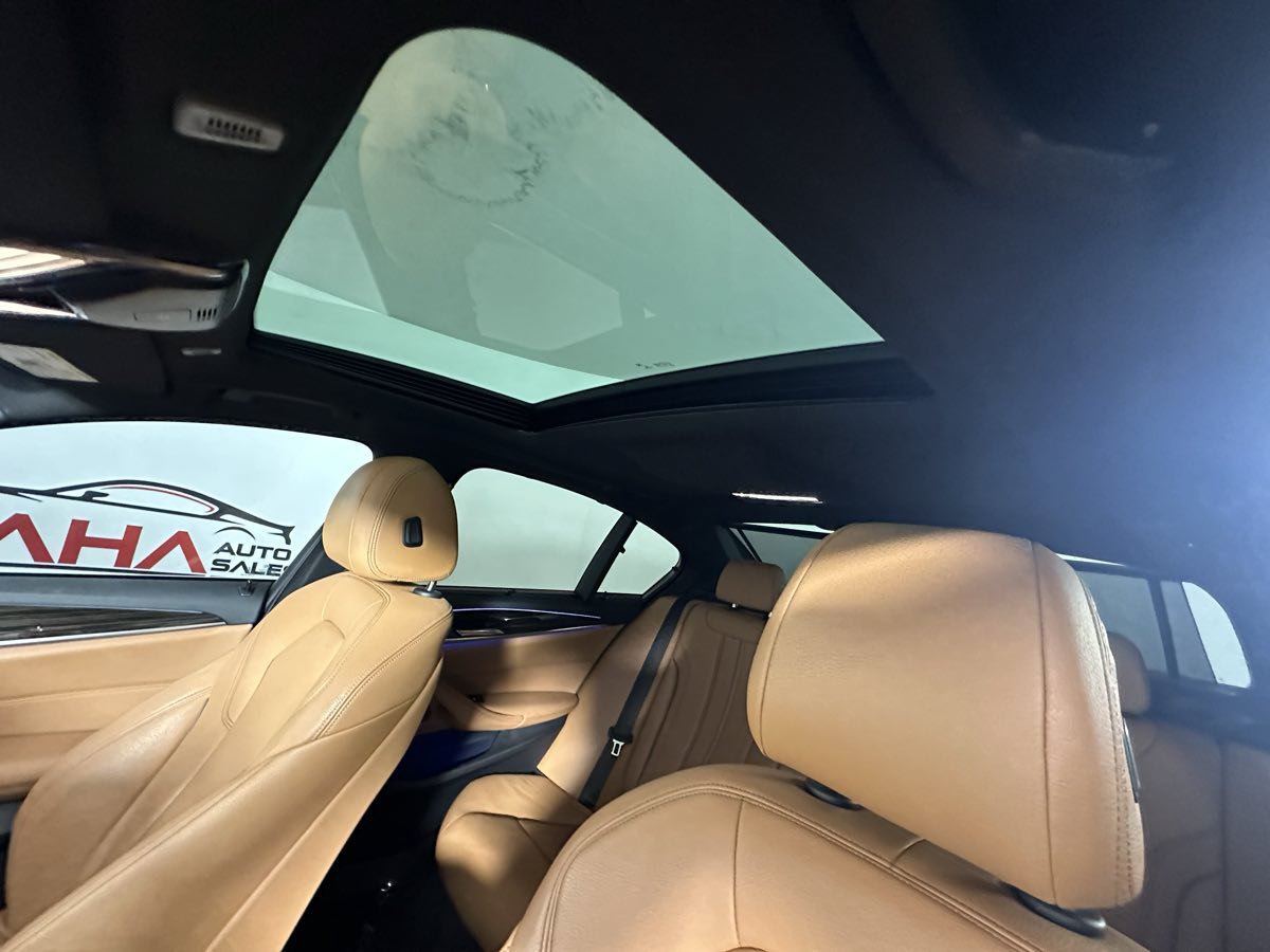 Used 2019 BMW 540i w/ Premium Package RWD image 26