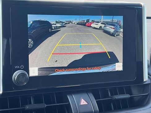 Used 2023 Toyota RAV4 LE FWD image 31