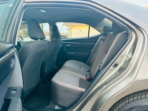 Used 2018 Toyota Corolla LE image 34