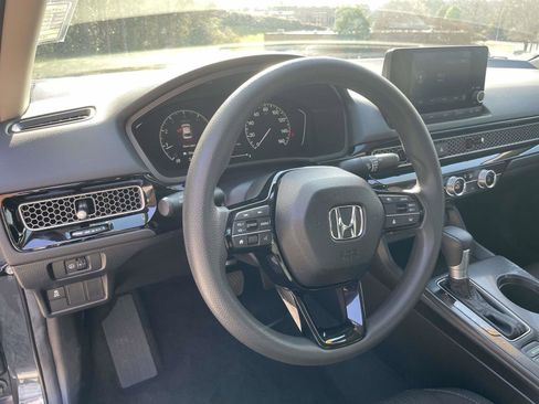 Used 2025 Honda Civic LX image 7