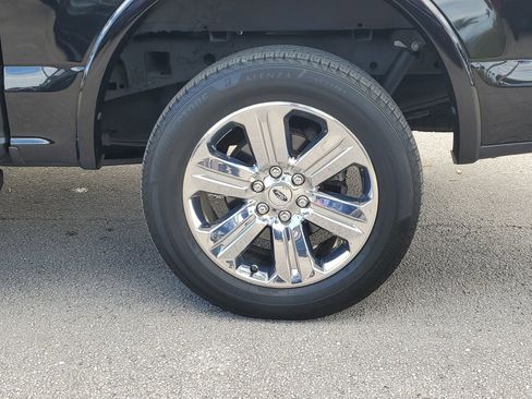 Used 2020 Ford F150 Lariat w/ Equipment Group 502A Luxury image 11