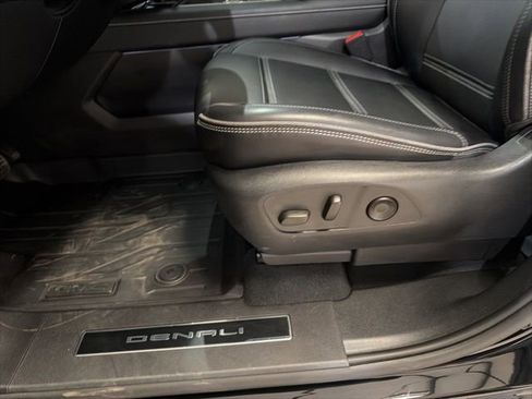 Used 2025 GMC Sierra EV Denali image 10