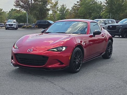 Used 2025 MAZDA MX-5 Miata RF Club RWD image 2