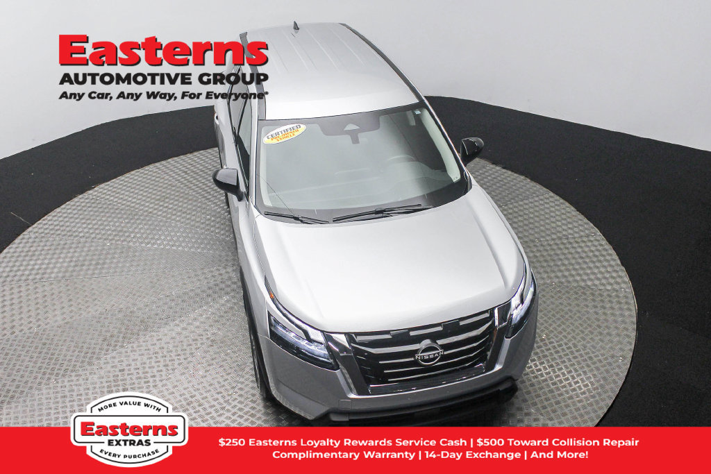 Used 2023 Nissan Pathfinder S AWD/4WD image 4