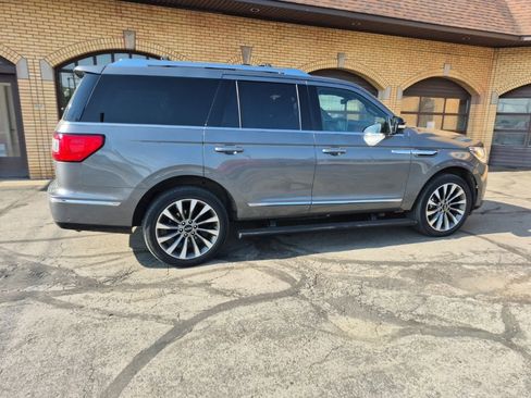 Used 2021 Lincoln Navigator Reserve AWD/4WD image 8