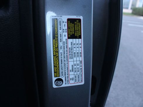 Used 2023 Volkswagen Atlas SEL Premium image 38