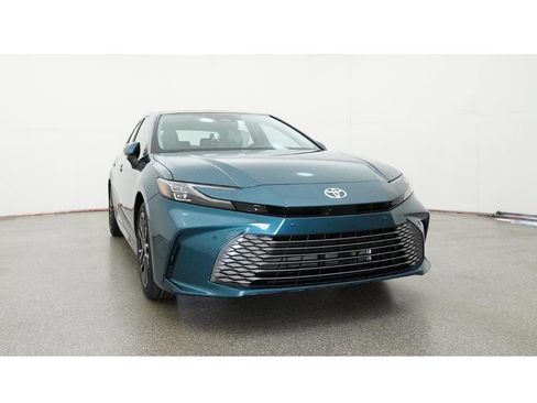 New 2026 Toyota Camry XLE image 30