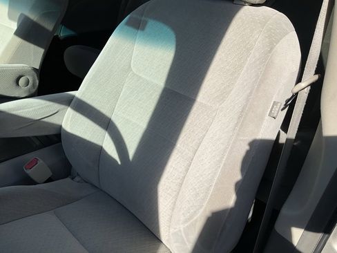 Used 2015 Toyota Sienna LE image 15