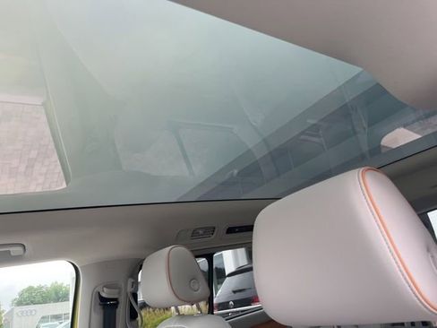 New 2025 Volkswagen ID. Buzz 1st Edition image 34