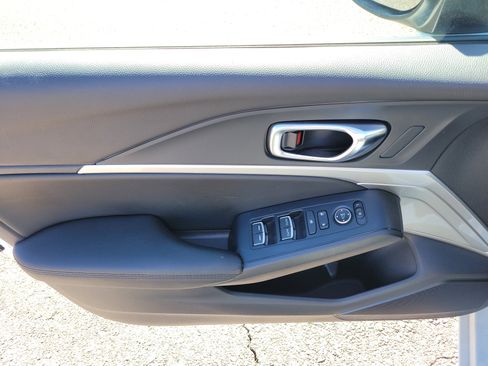 Used 2023 Acura Integra Base image 17