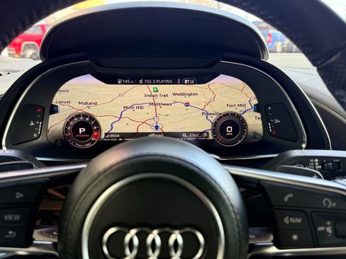 Used 2018 Audi R8 V10 w/ Black Optic Package image 28