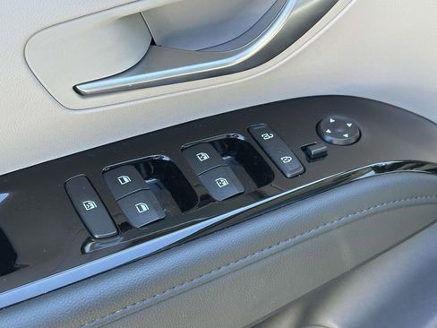 Used 2024 Hyundai Tucson Limited image 15