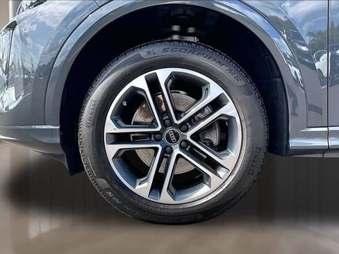 Used 2025 Audi Q5 Premium w/ Convenience Package AWD/4WD image 34