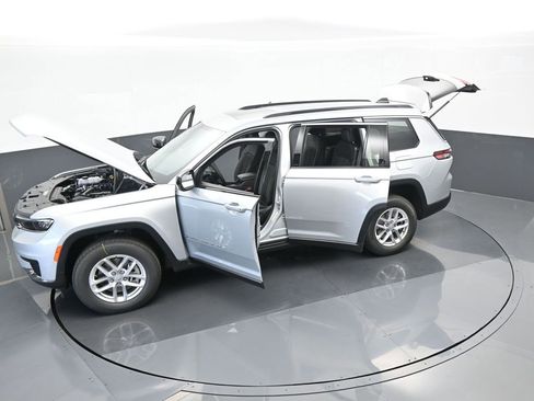 Used 2024 Jeep Grand Cherokee L Laredo RWD image 56