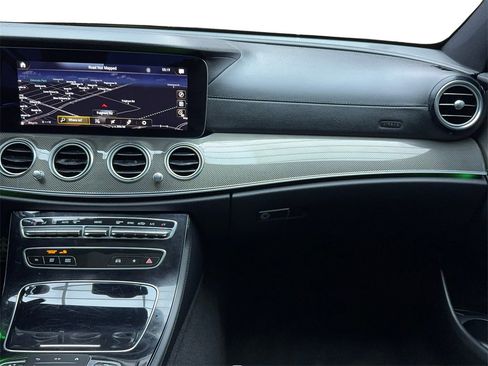 Used 2021 Mercedes-Benz E 53 AMG 4MATIC Sedan image 19