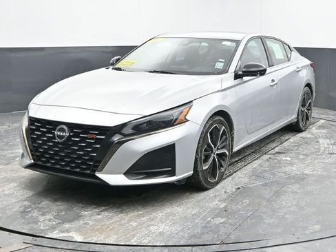 Used 2024 Nissan Altima 2.5 SR image 6