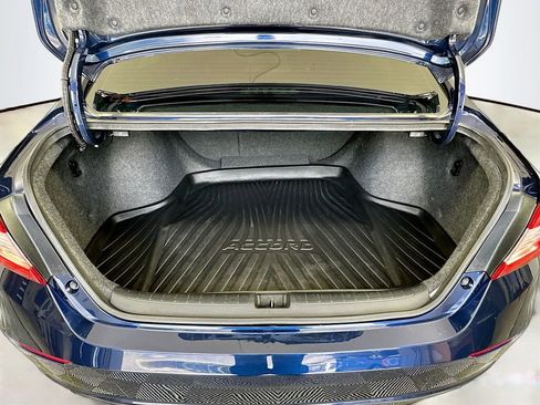 Used 2019 Honda Accord EX image 26