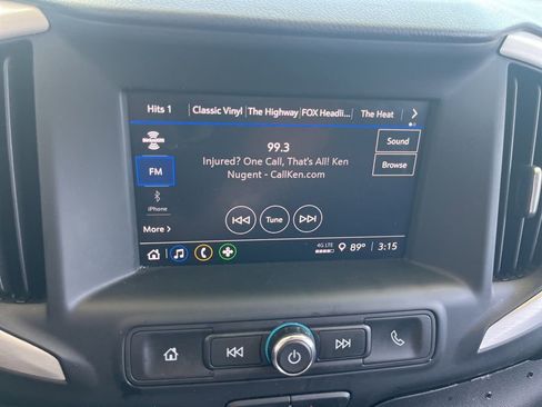 Used 2024 GMC Terrain SLE FWD image 16