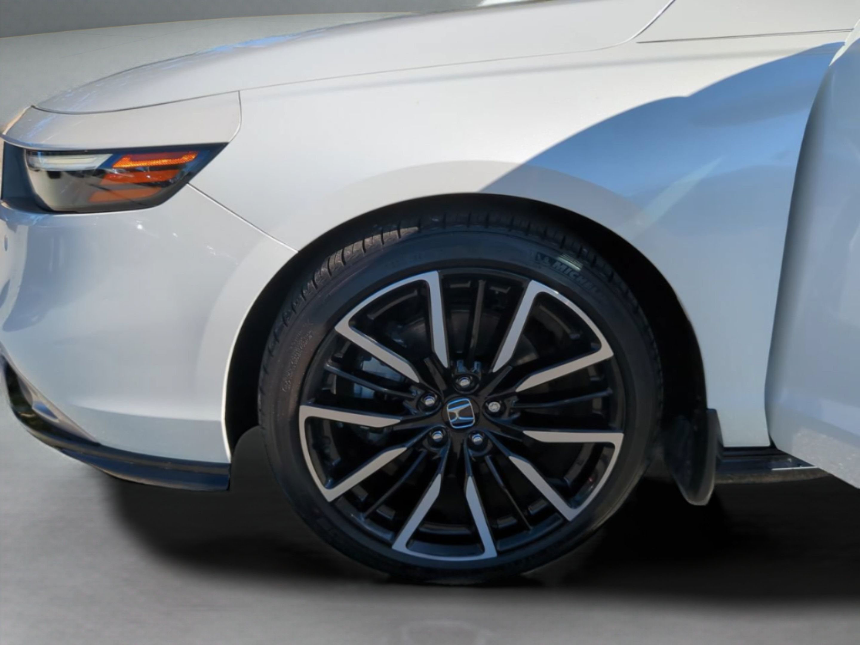 Used 2024 Honda Accord Touring image 30