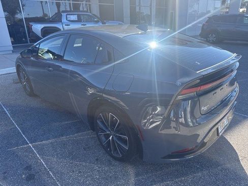 Used 2023 Toyota Prius XLE image 5
