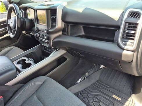 Used 2019 RAM 1500 Big Horn AWD/4WD image 19
