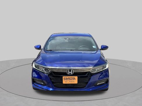 Used 2018 Honda Accord Sport image 8