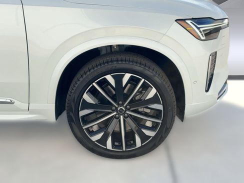 New 2026 Volvo XC90 T8 Ultra w/ Protection Package AWD/4WD image 11