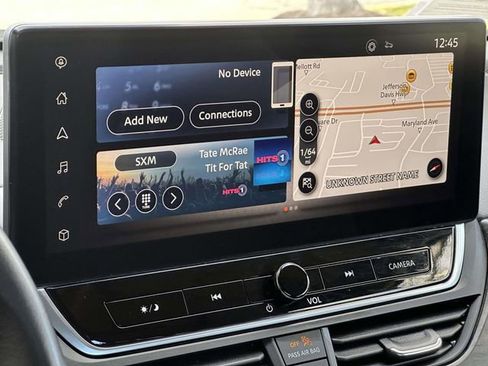 Used 2023 Nissan Altima 2.5 SV w/ SV Premium Package image 18