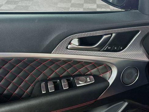 Used 2022 Genesis G70 3.3T image 21