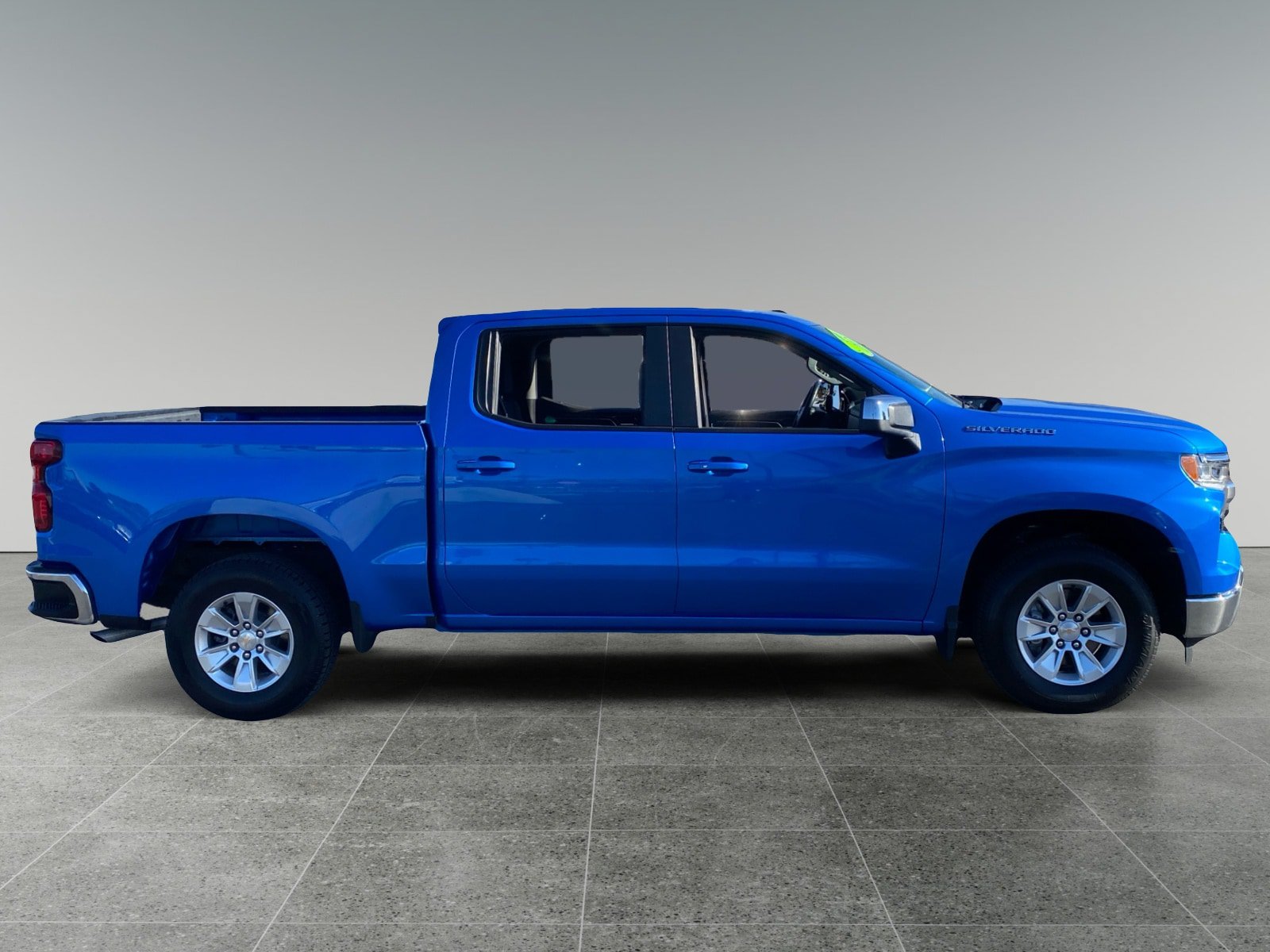 Used 2025 Chevrolet Silverado 1500 LT RWD image 6