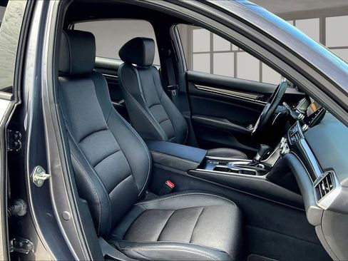 Used 2019 Honda Accord Sport image 28
