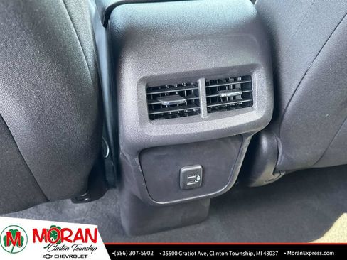 Certified 2024 Chevrolet Equinox LT FWD image 13