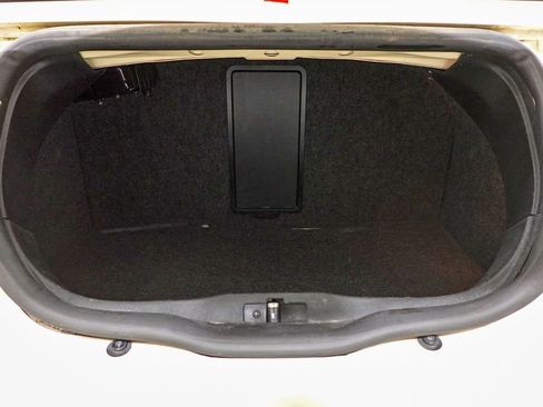 Used 2009 Volkswagen Beetle S image 19