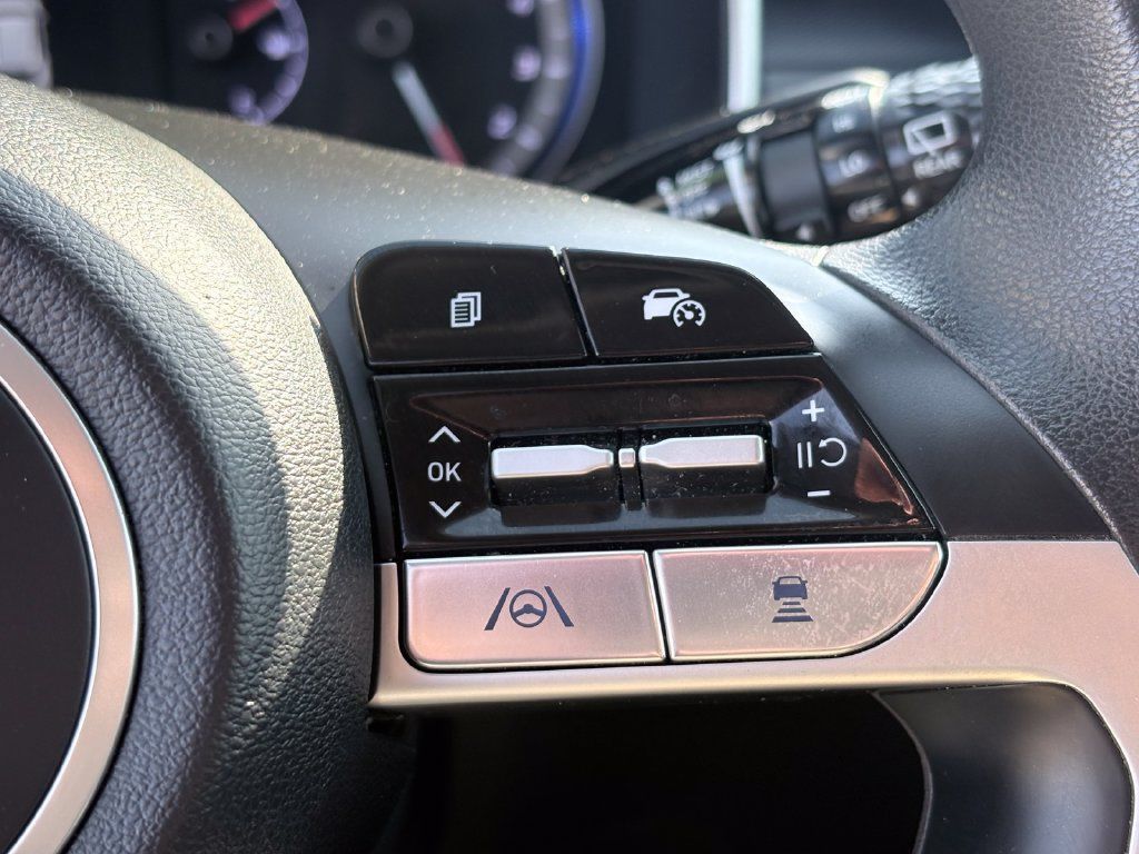 Used 2024 Hyundai Tucson SEL FWD image 12