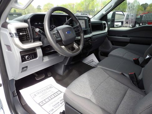 Used 2024 Ford F250 XL w/ STX Appearance Package AWD/4WD image 16