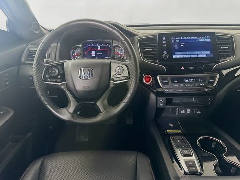 Used 2024 Honda Passport Black Edition image 22