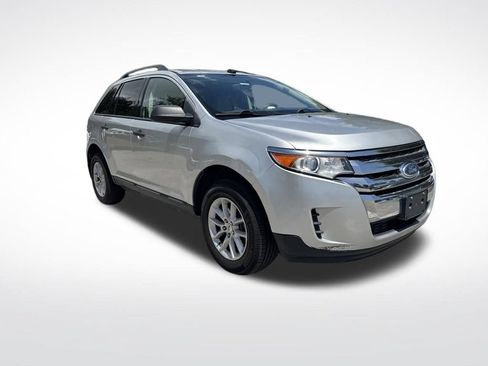 Used 2013 Ford Edge SE FWD image 2