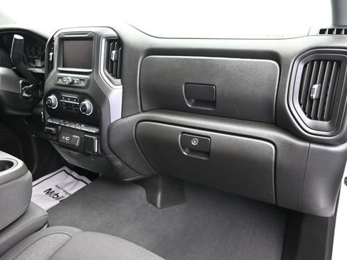 Used 2024 Chevrolet Silverado 2500 Custom w/ Custom Convenience Package AWD/4WD image 32