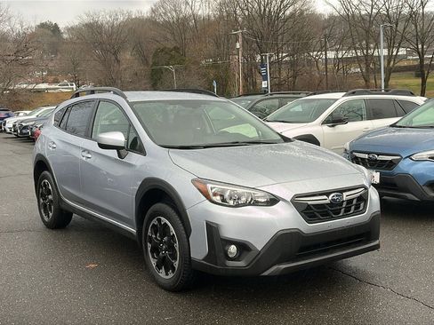 Certified 2023 Subaru Crosstrek 2.0i Premium image 3